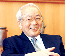 学長 松田 英毅